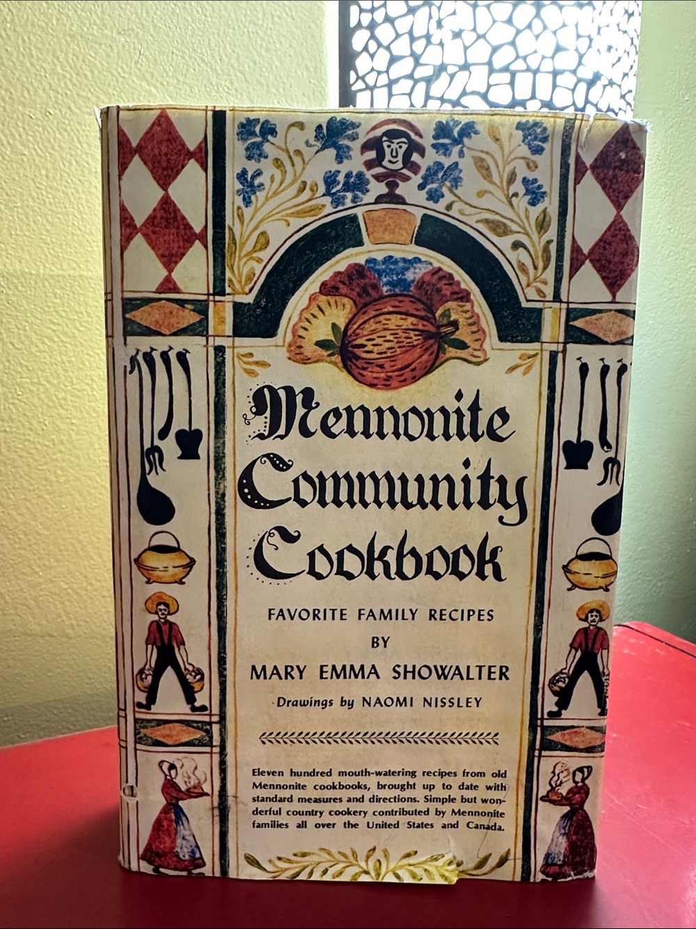 Vintage Mennonite Community Cookbook by Mary Emma Showalter 1988